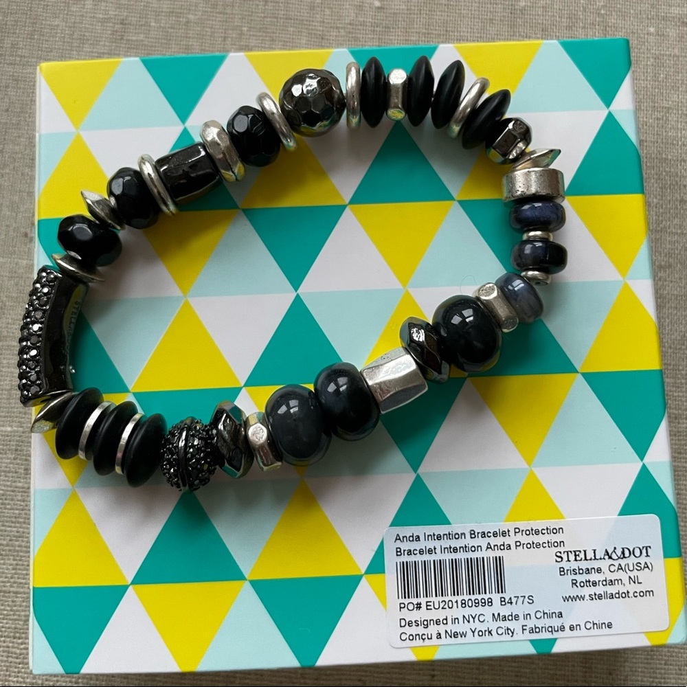 Stella & Dot Anda Intention Bracelet - Protection